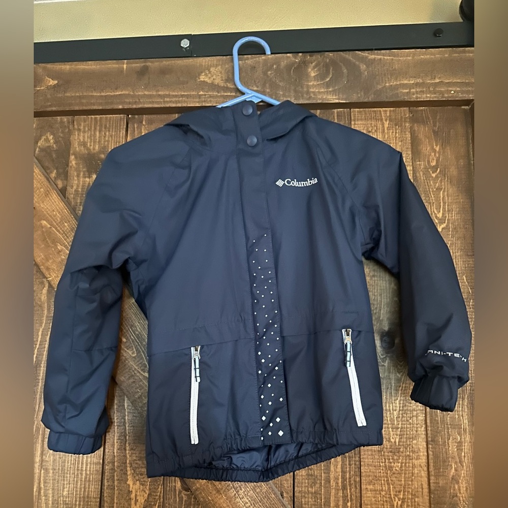 Columbia Youth XS (6) Navy and White Jacket Omni-Tech